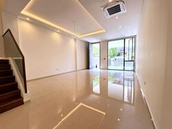 Lorong Chuan (D19), Terrace #552357181